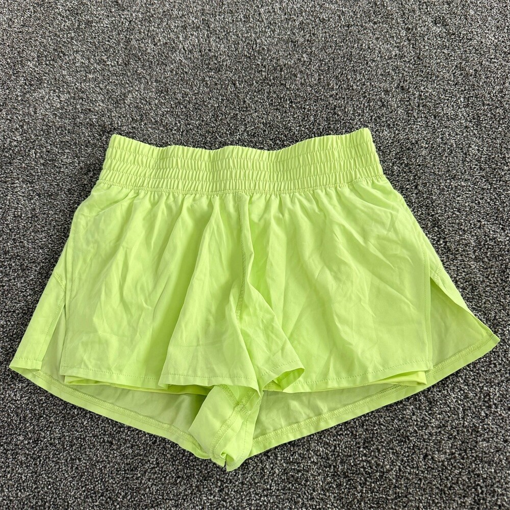 90 Degree by Reflex Shorts Womens M Neon Green High Rise Athleisure Pull